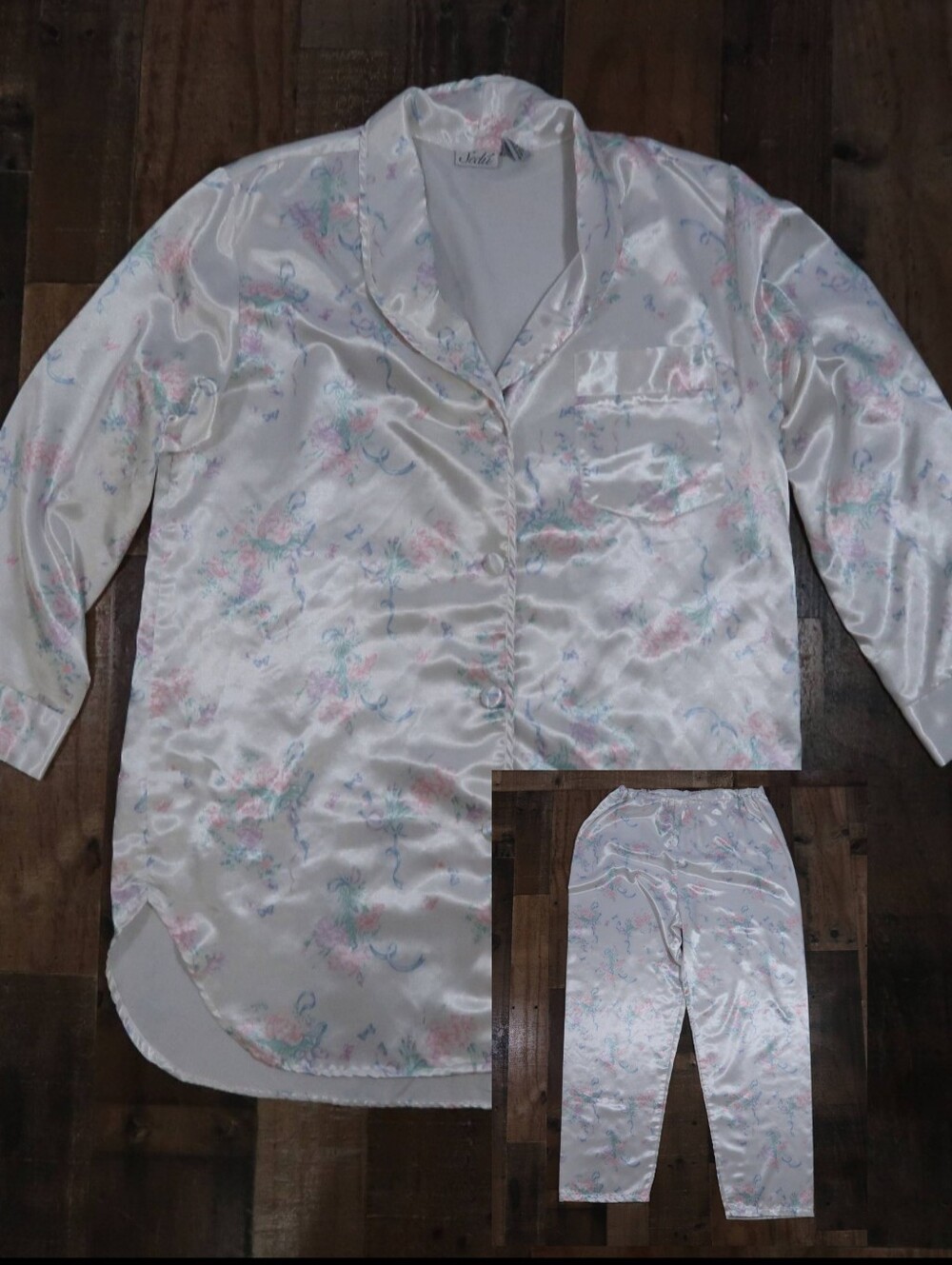 Sedu Womans Large Two Piece White Floral Satin Pajama Set Top & Bottom Button Up
